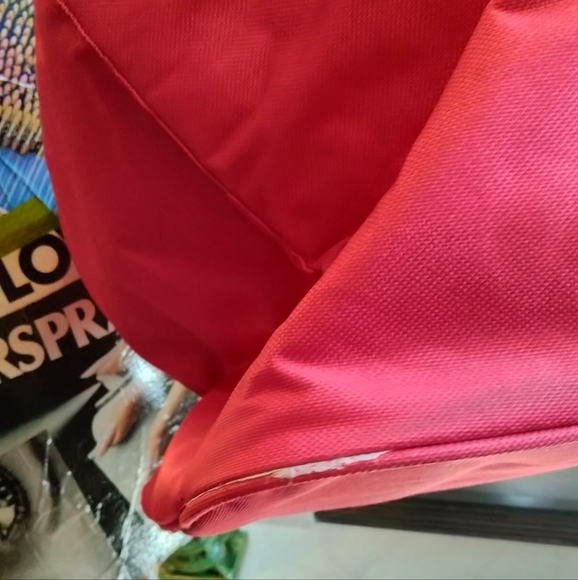 Budweiser Bluetooth speakers cooler - Picture 6 of 14